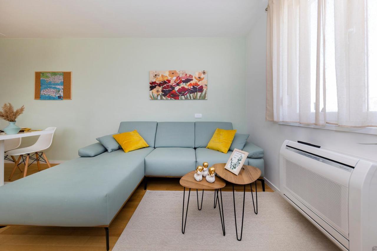 Deluxe Apartment Zara Exteriör bild